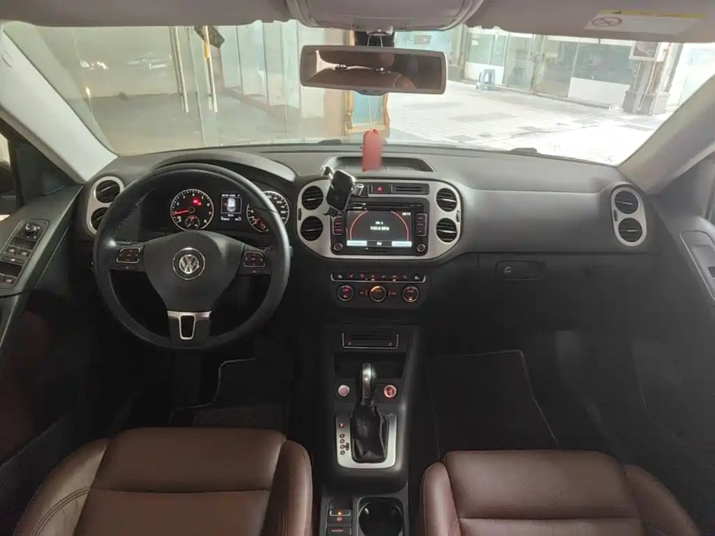 Volkswagen Tiguan — миниатюра 10