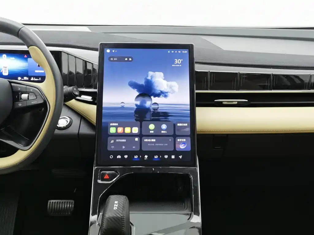 Geely Boyue L — миниатюра 12