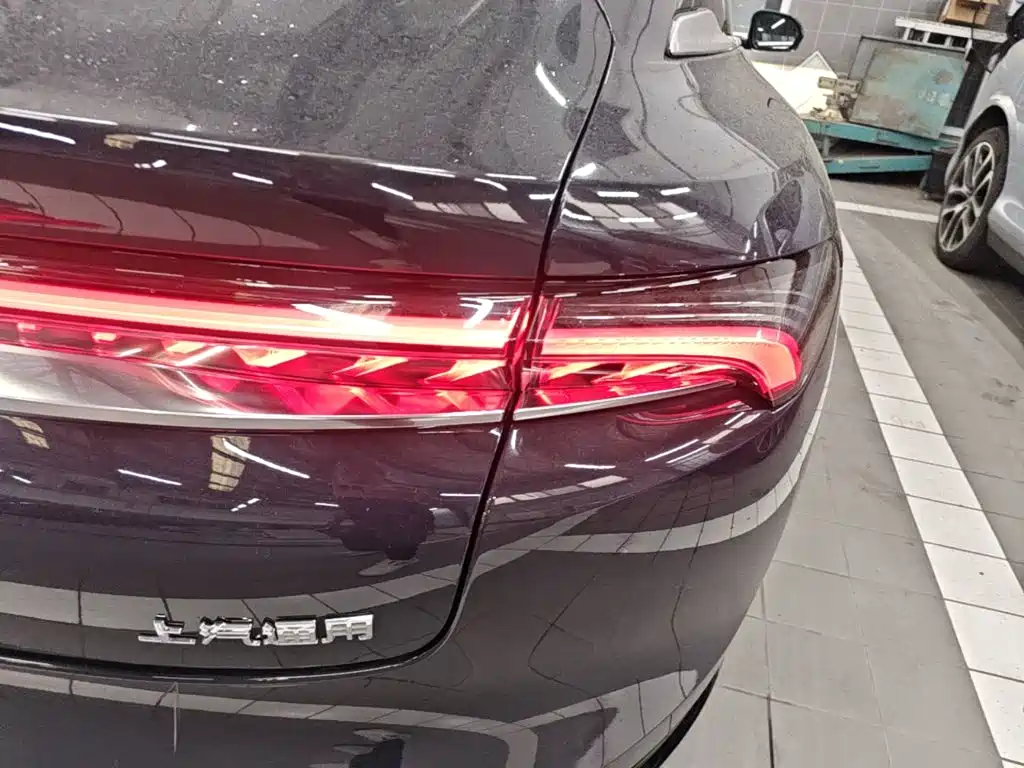 Buick Electra L7 — миниатюра 8