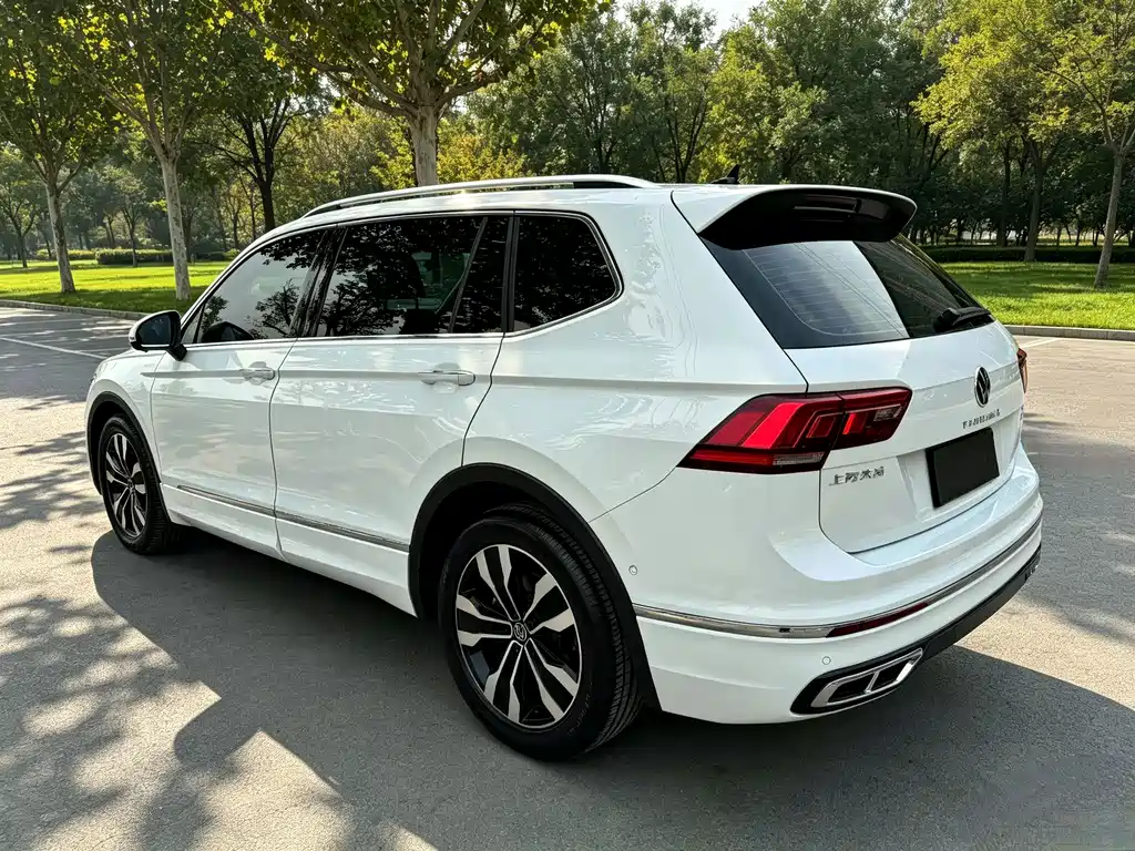 Volkswagen Tiguan L — миниатюра 4
