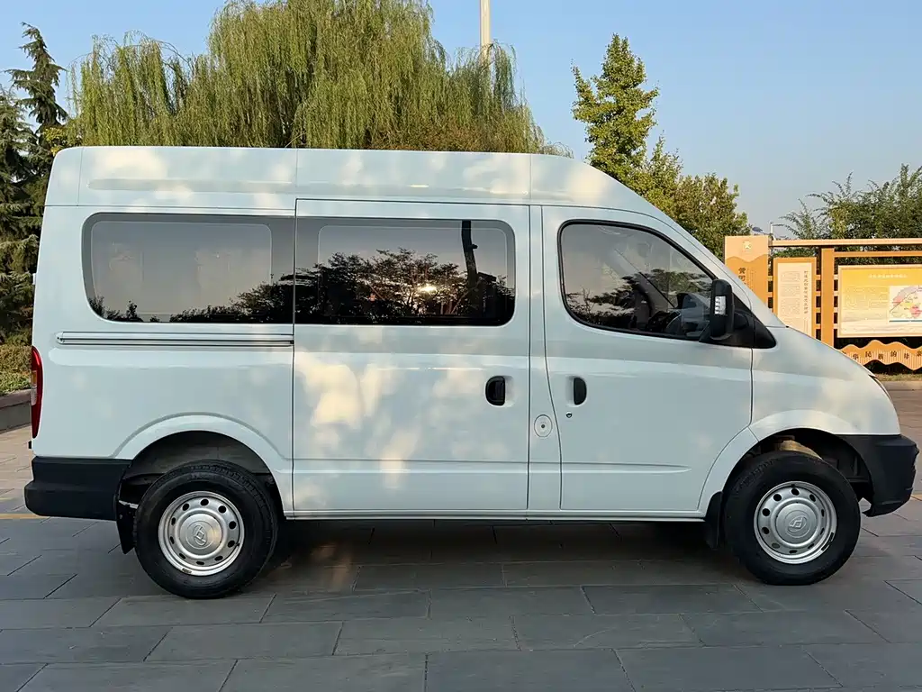 MAXUS V80 — миниатюра 7