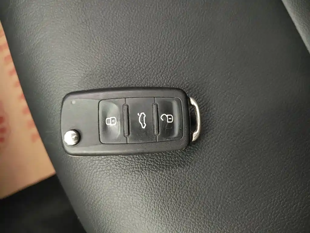 Volkswagen Sagitar — миниатюра 9