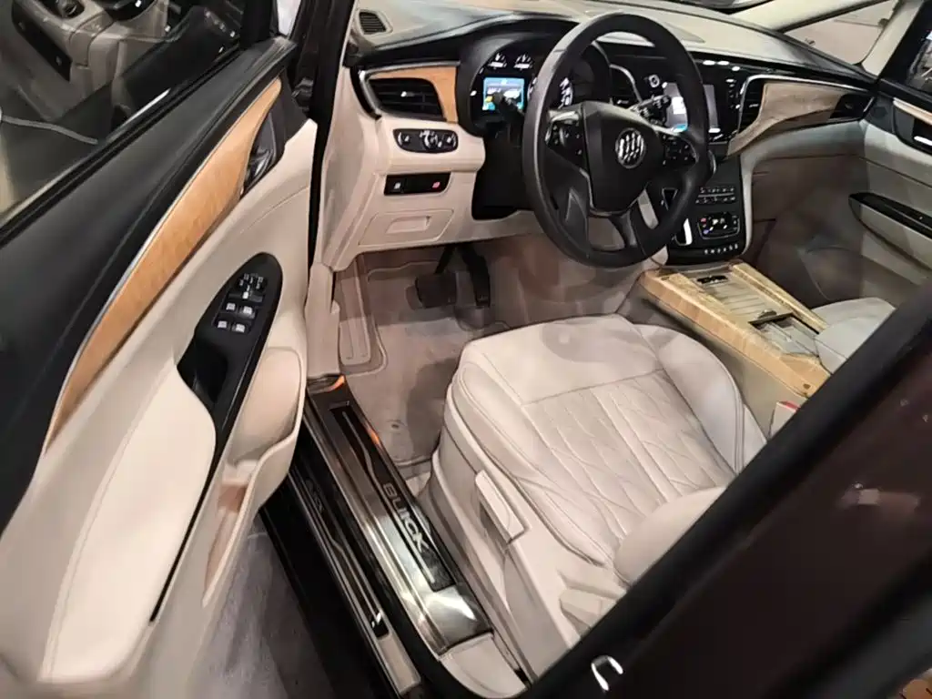 Buick GL8 — миниатюра 16
