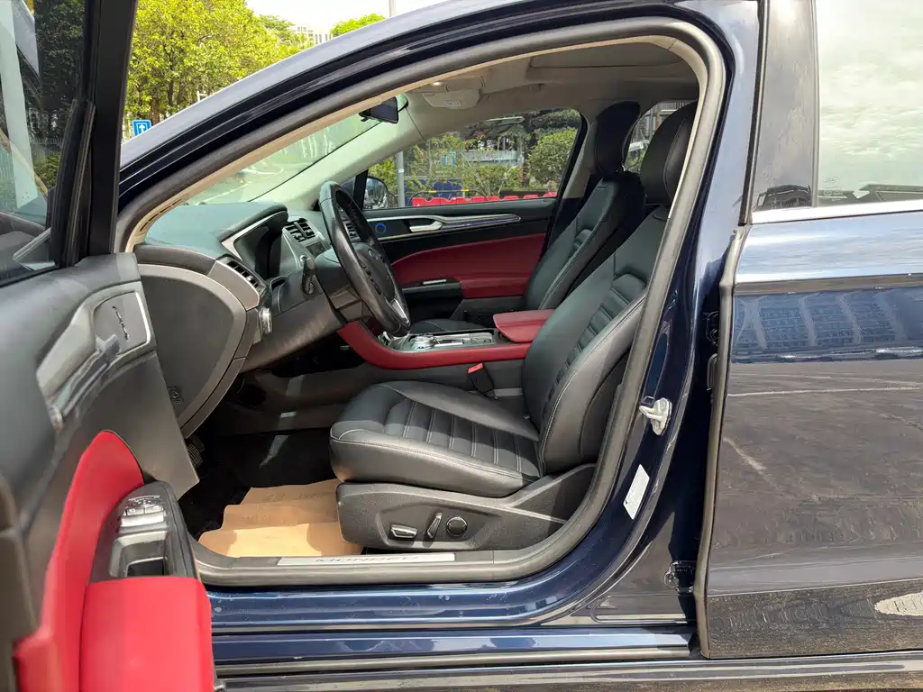 Ford Mondeo — миниатюра 10