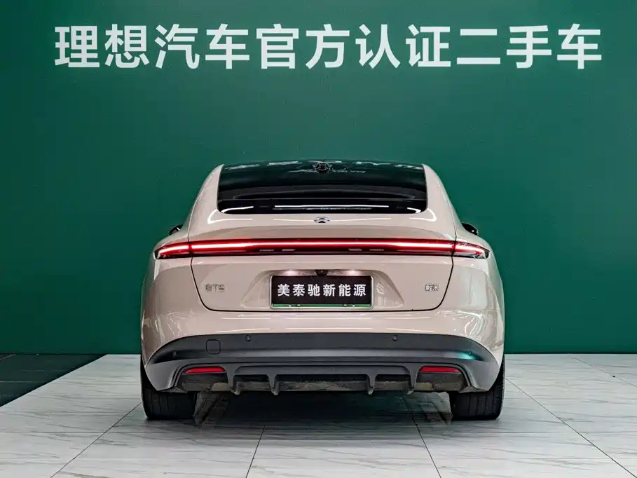 NIO ET5 — миниатюра 3