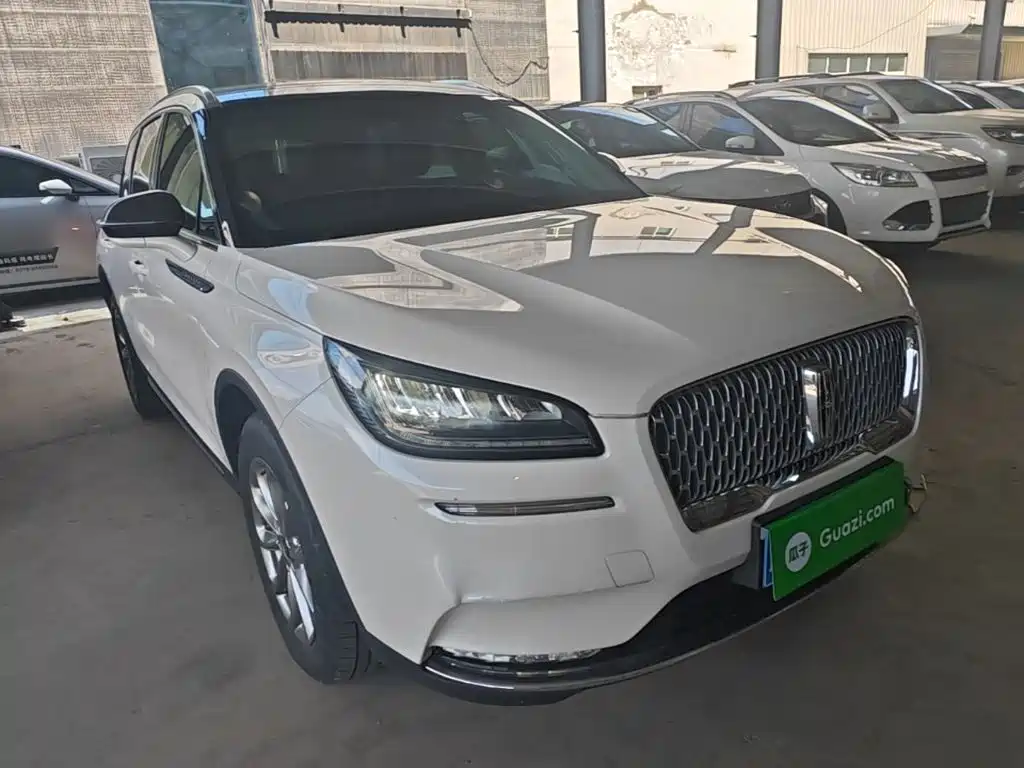 Lincoln Corsair — миниатюра 4
