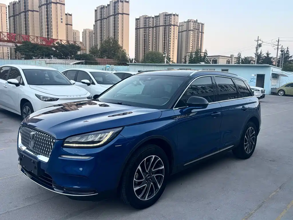 Lincoln Corsair