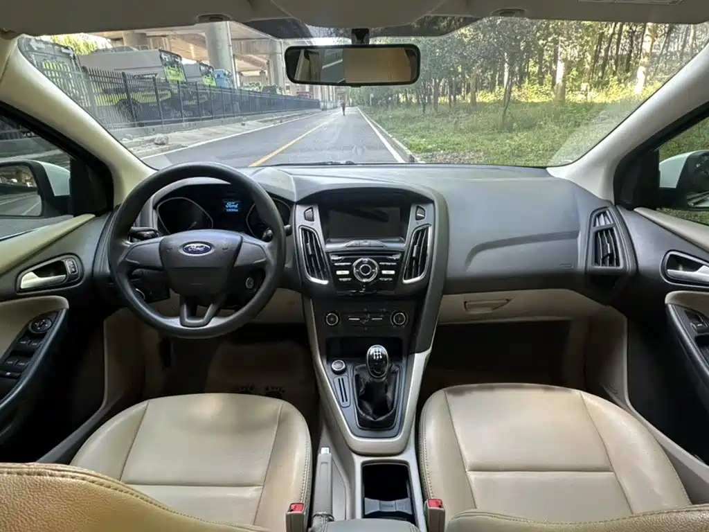 Ford Focus — миниатюра 4