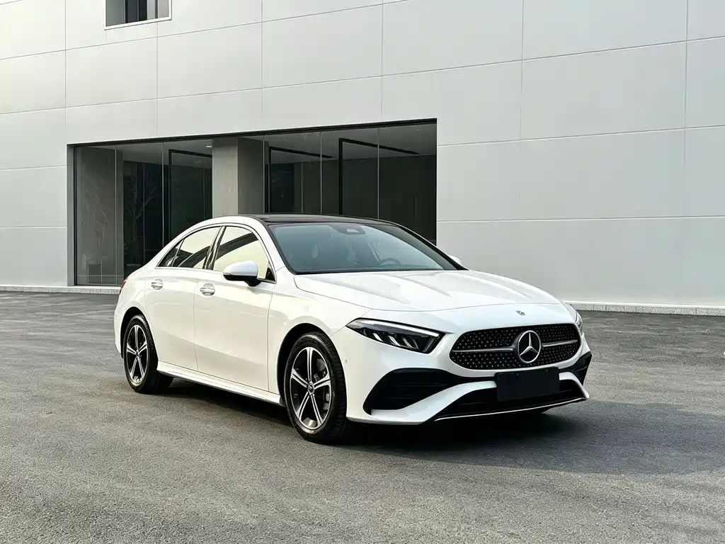 Mercedes-Benz A-Class — миниатюра 3