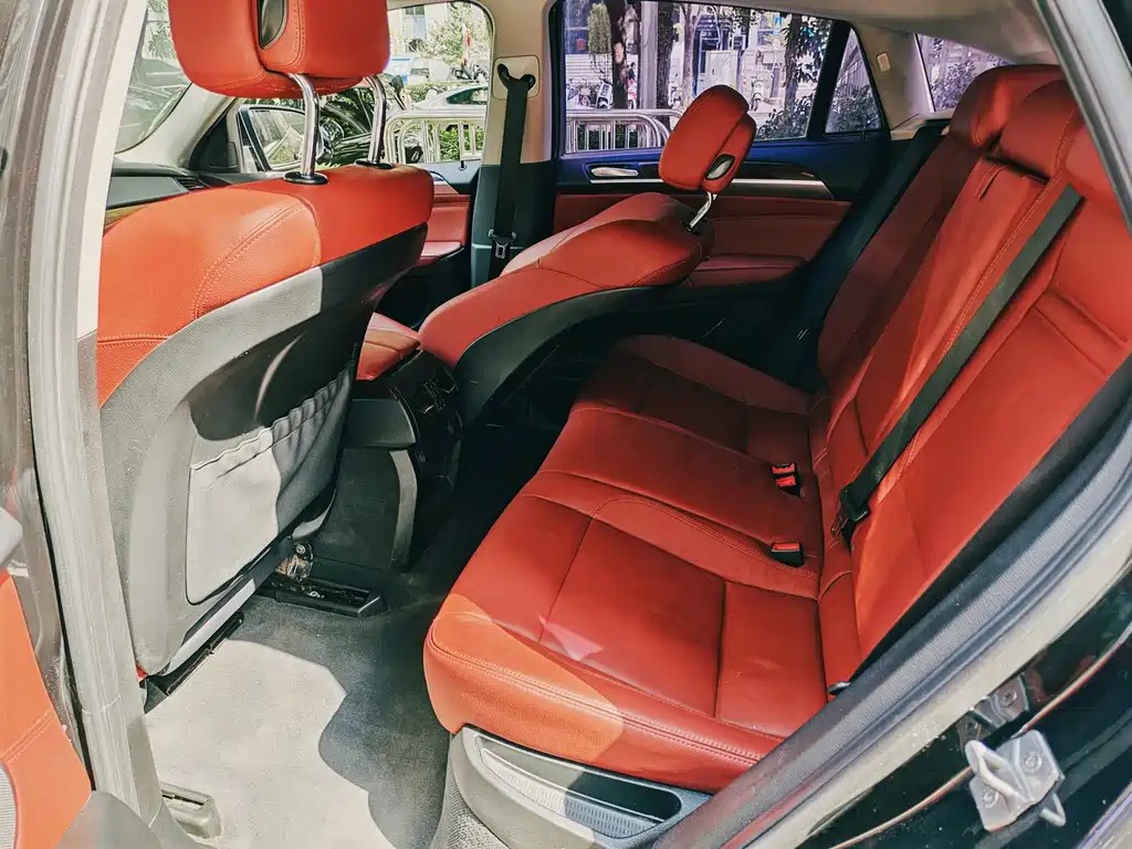BMW X6 — миниатюра 15