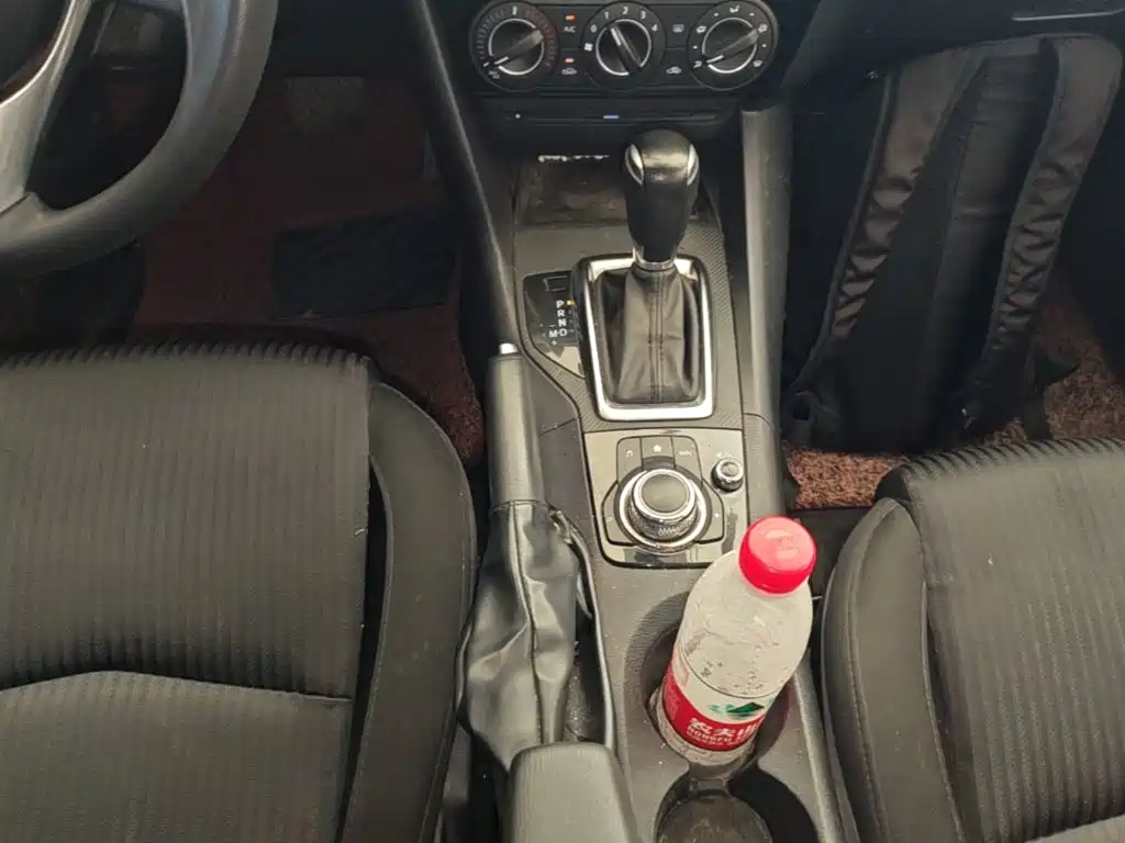 Mazda 3 Axela — миниатюра 14