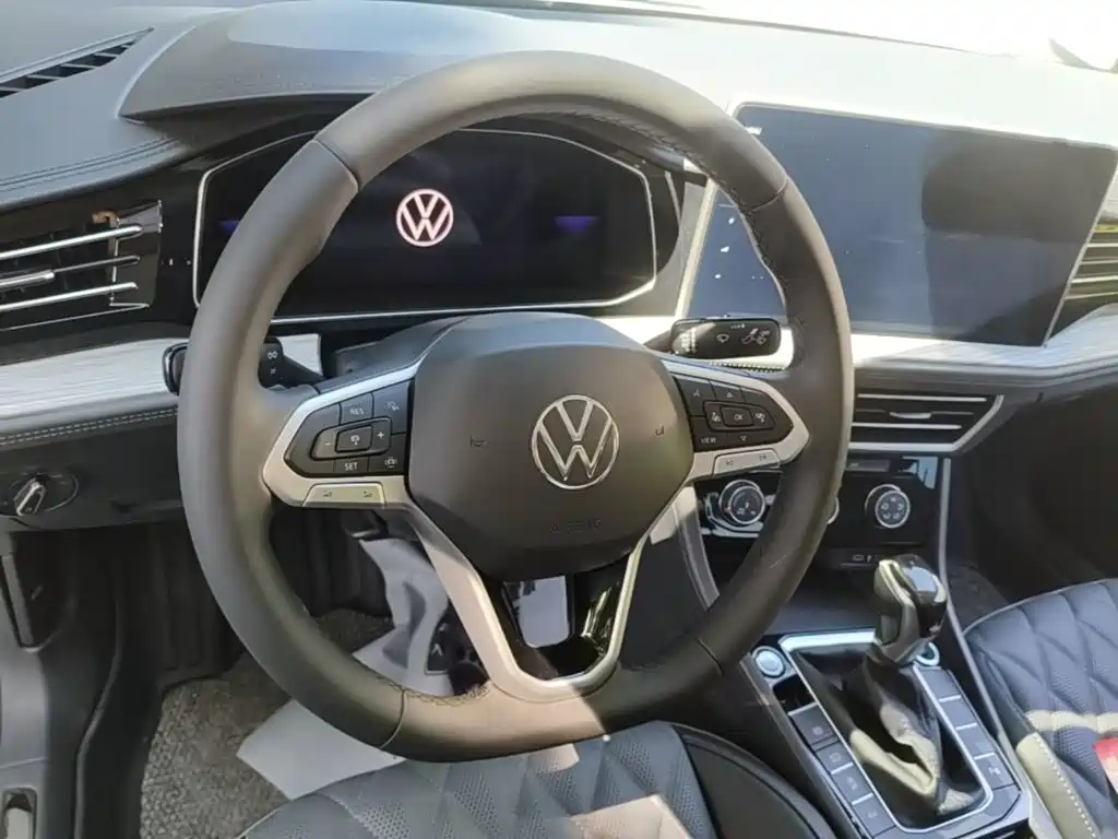 Volkswagen Sagitar — миниатюра 11
