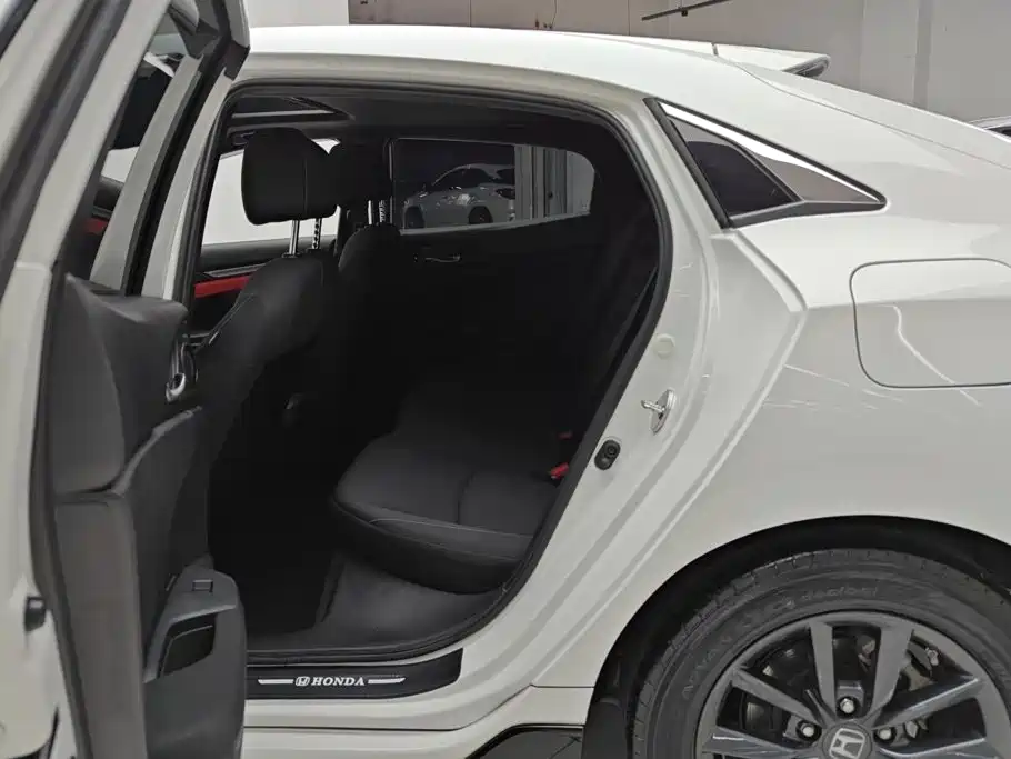 Honda Civic — миниатюра 11