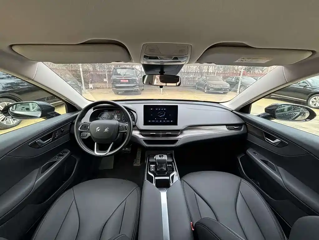 Hongqi E-QM5 2024 560km PLUS