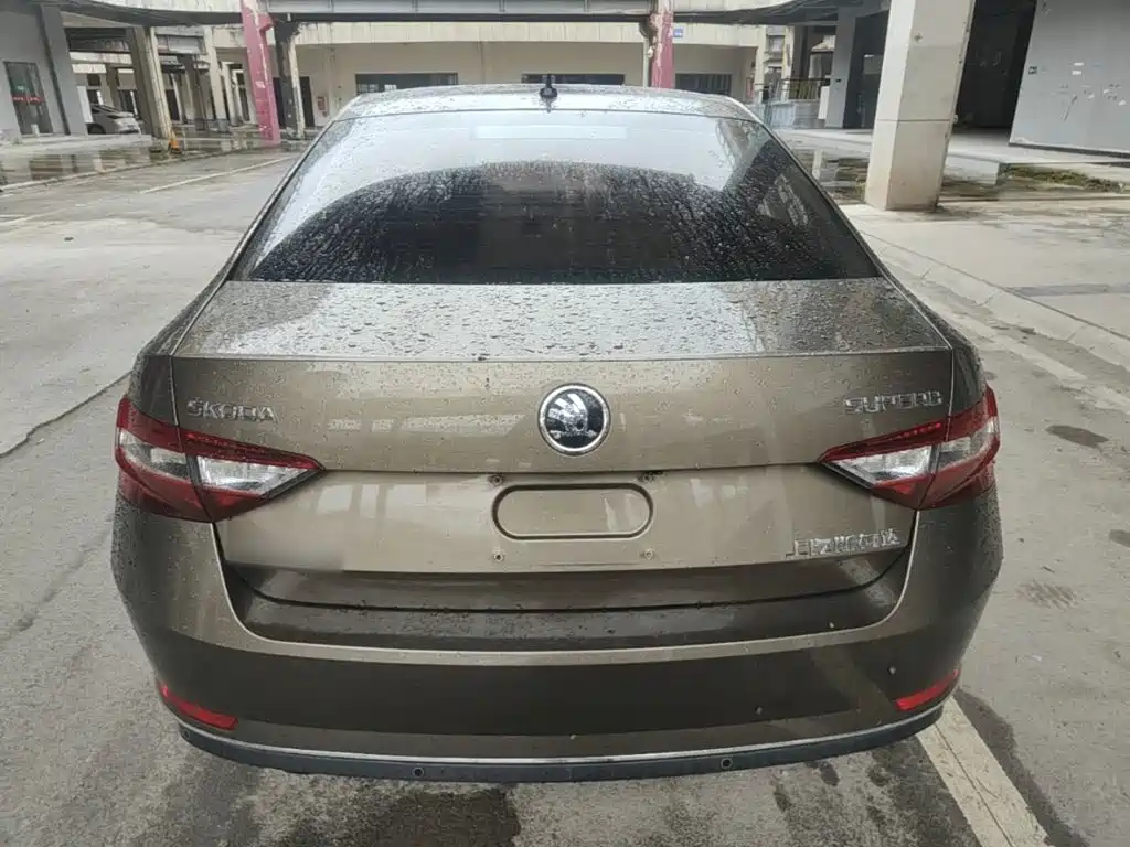 Skoda Superb 2016 TSI280 DSG