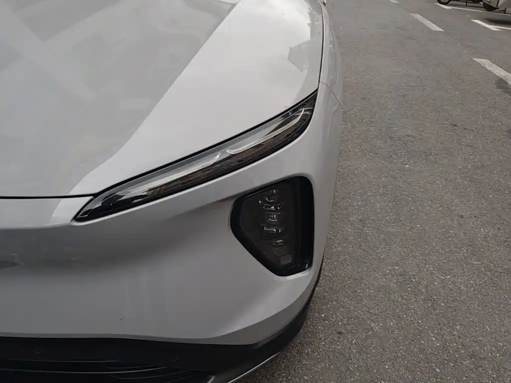NIO ES6 — миниатюра 24