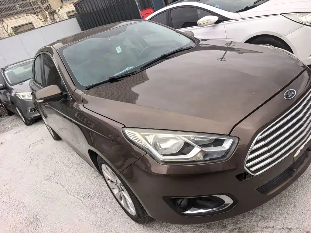 Ford Escort — миниатюра 2