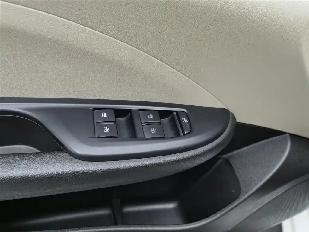 Buick Excelle — фотографии объявления, Фото 10