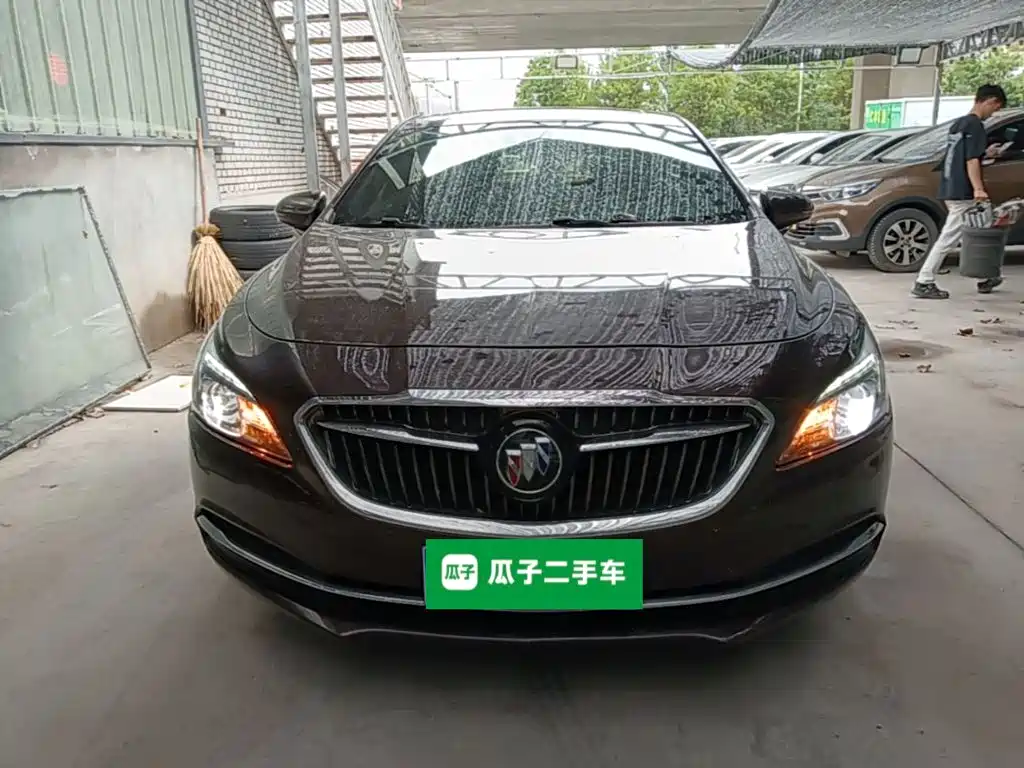 Buick LaCrosse — миниатюра 3