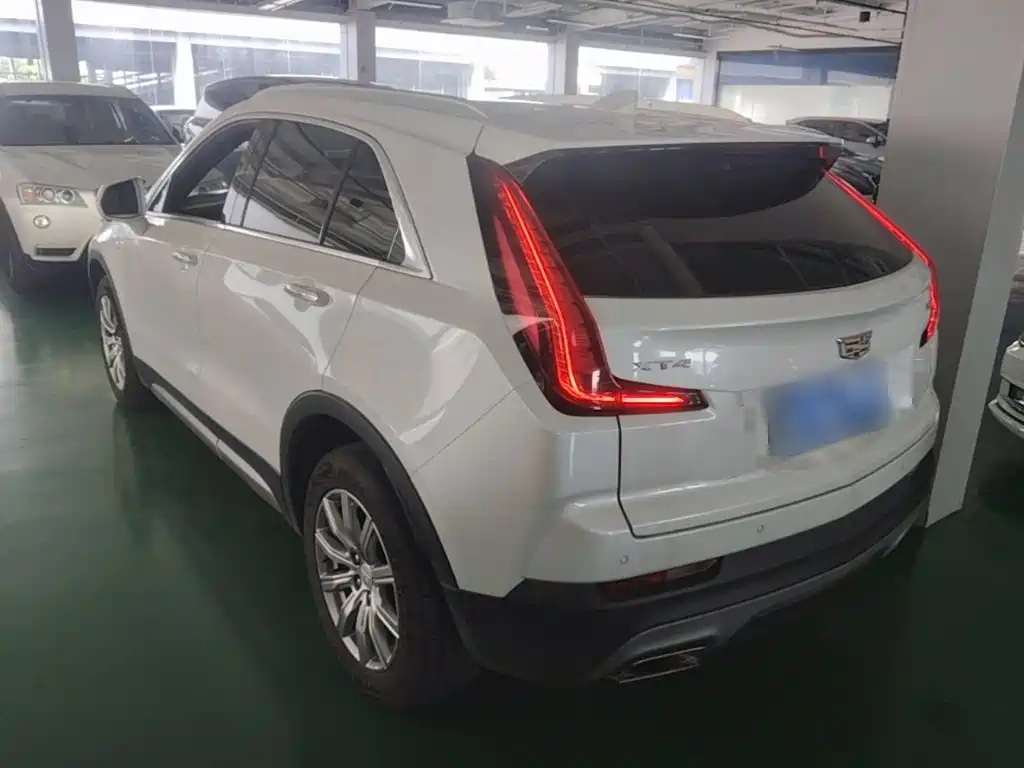 Cadillac XT4 — миниатюра 5