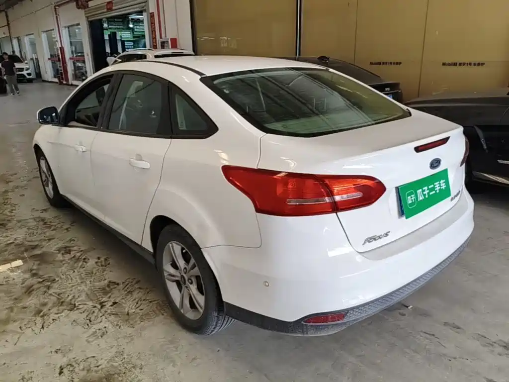 Ford Focus — миниатюра 5