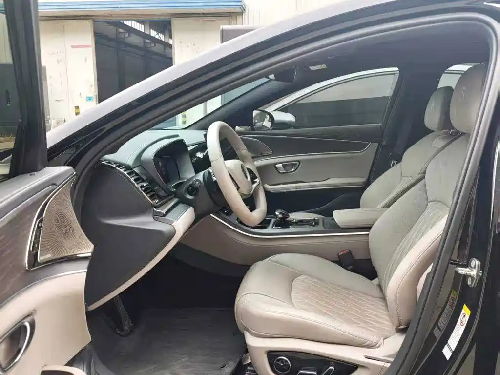 BYD Han — миниатюра 4