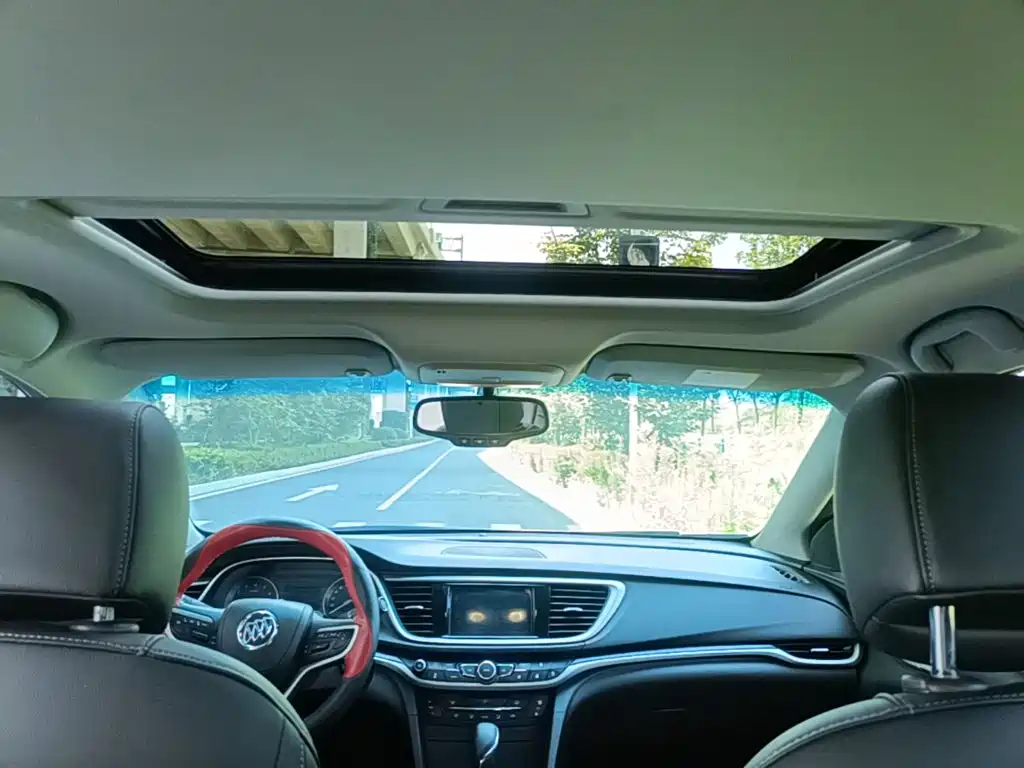 Buick Excelle — миниатюра 18
