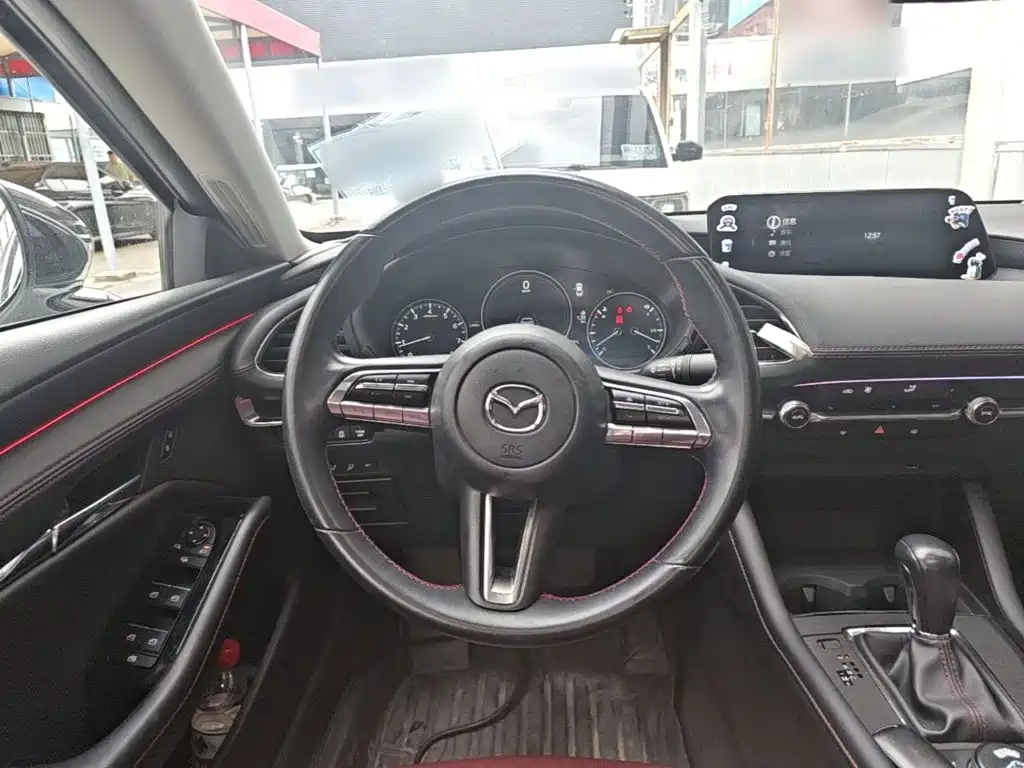Mazda 3 Axela — миниатюра 11
