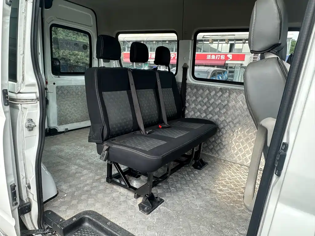 MAXUS V80 — миниатюра 14