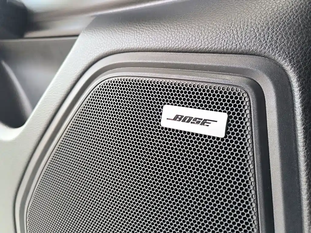 Porsche Macan — миниатюра 14