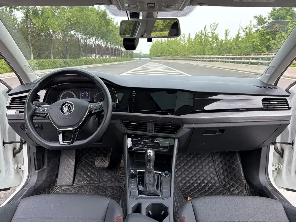 Volkswagen Bora — миниатюра 6