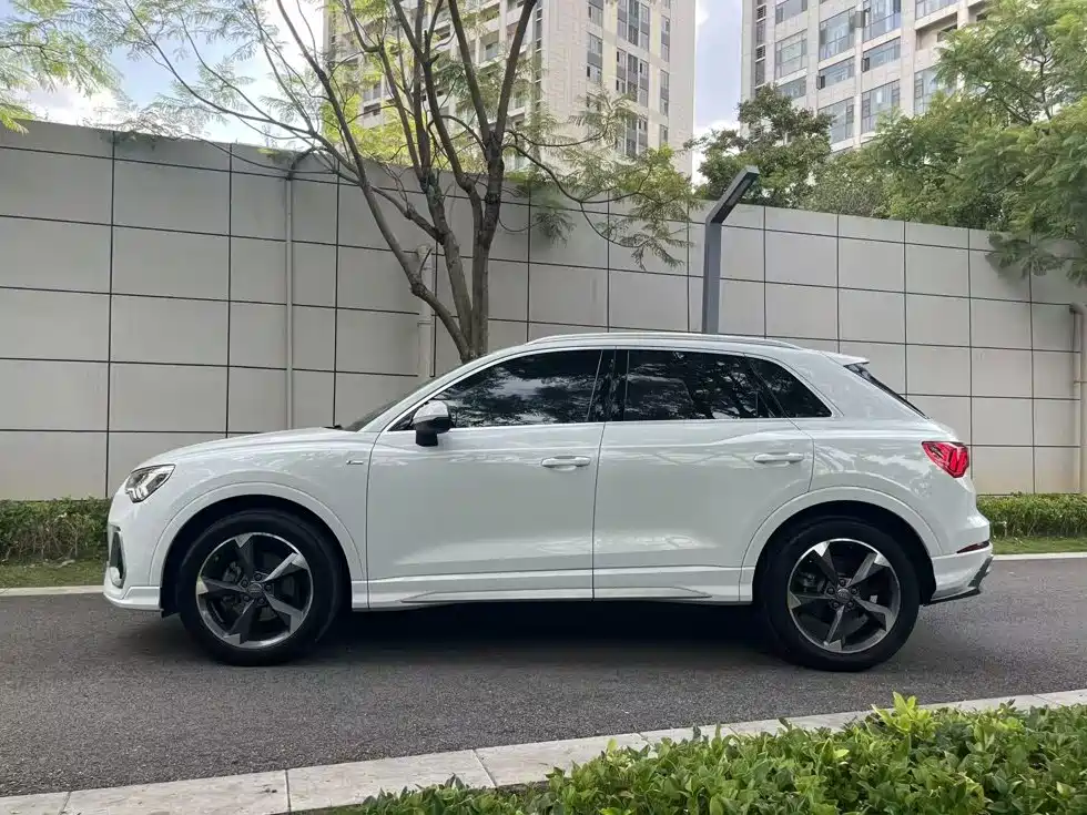 Audi Q3 — миниатюра 4