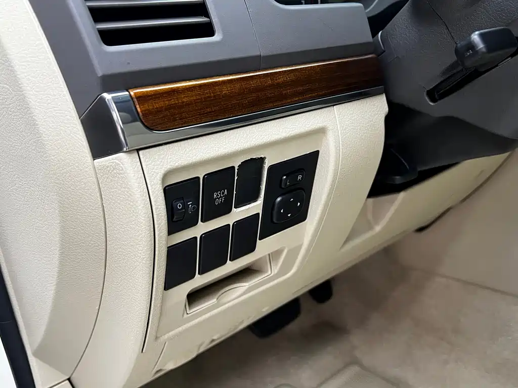 Toyota Land Cruiser — миниатюра 18