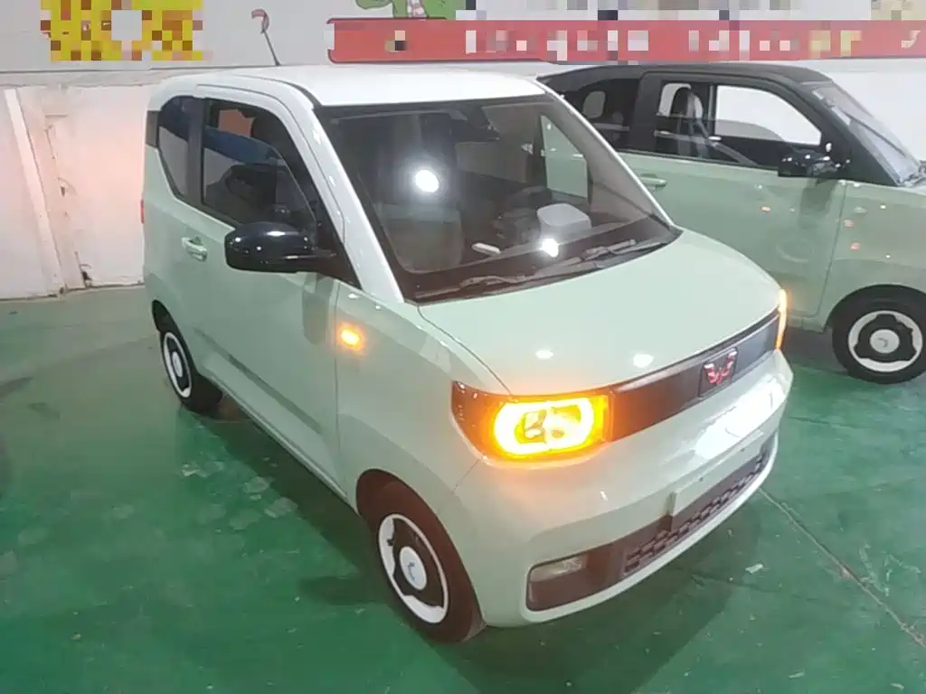 Wuling MINIEV — миниатюра 4