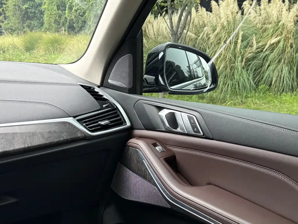 BMW X5 — миниатюра 11