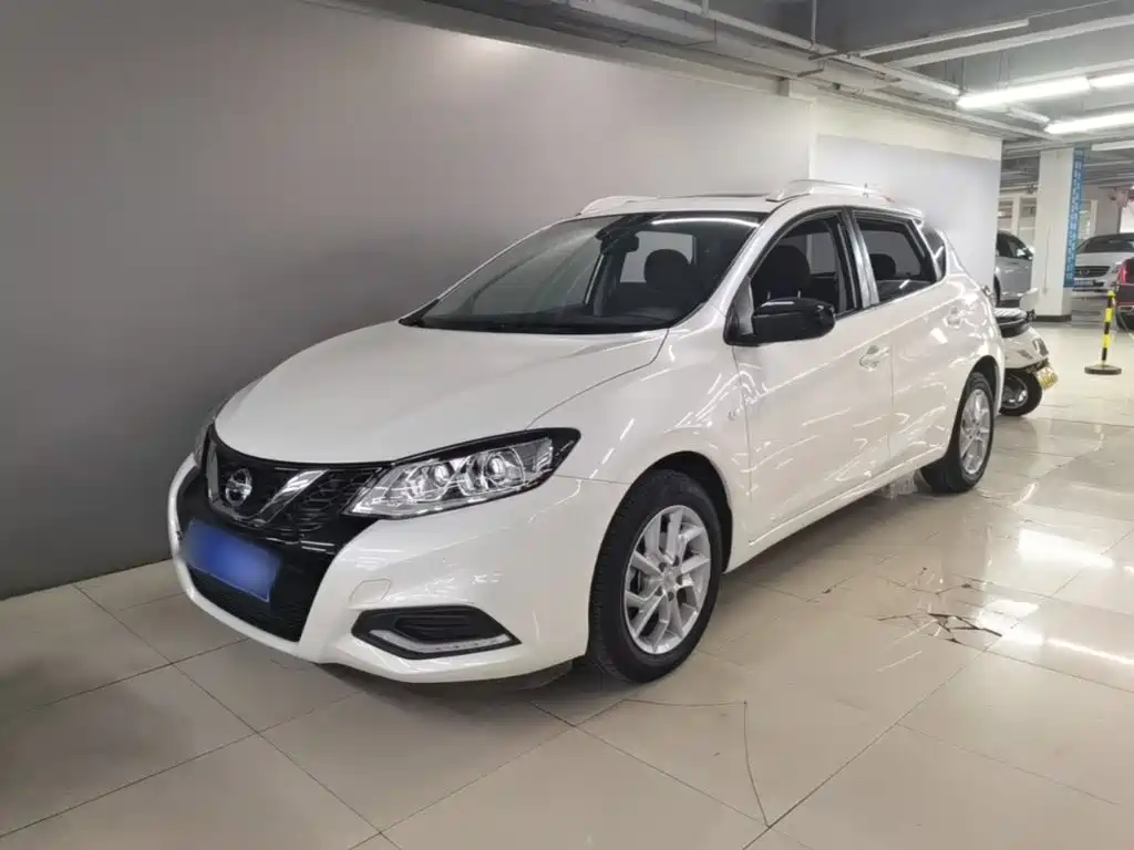 Nissan Tiida — миниатюра 2