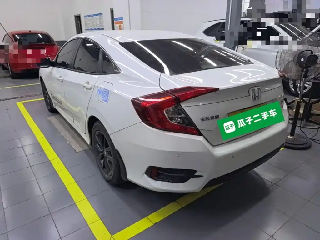 Honda Civic — миниатюра 5