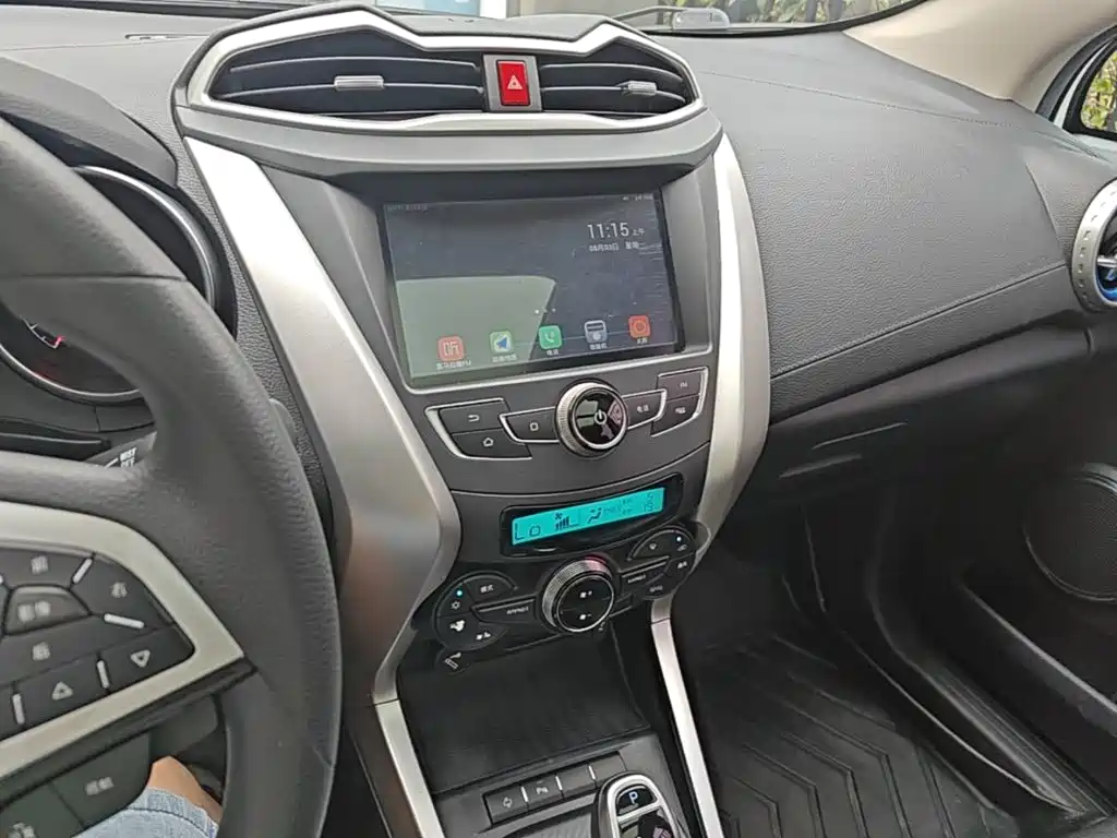 BYD Yuan EV — миниатюра 13