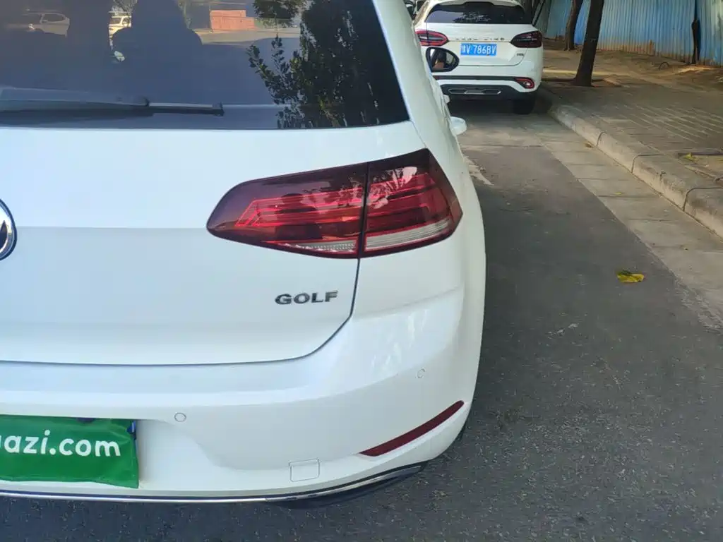 Volkswagen Golf — миниатюра 8