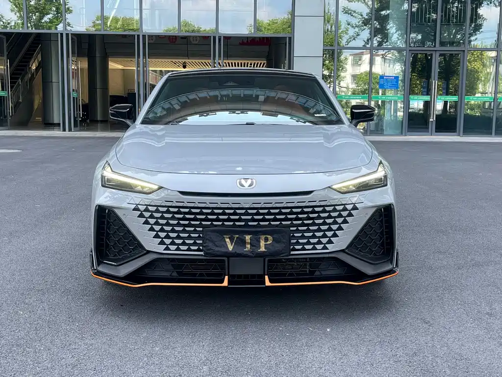 Changan UNI-V 2024