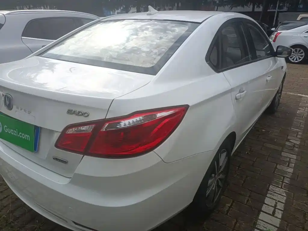 Changan Eado — миниатюра 7
