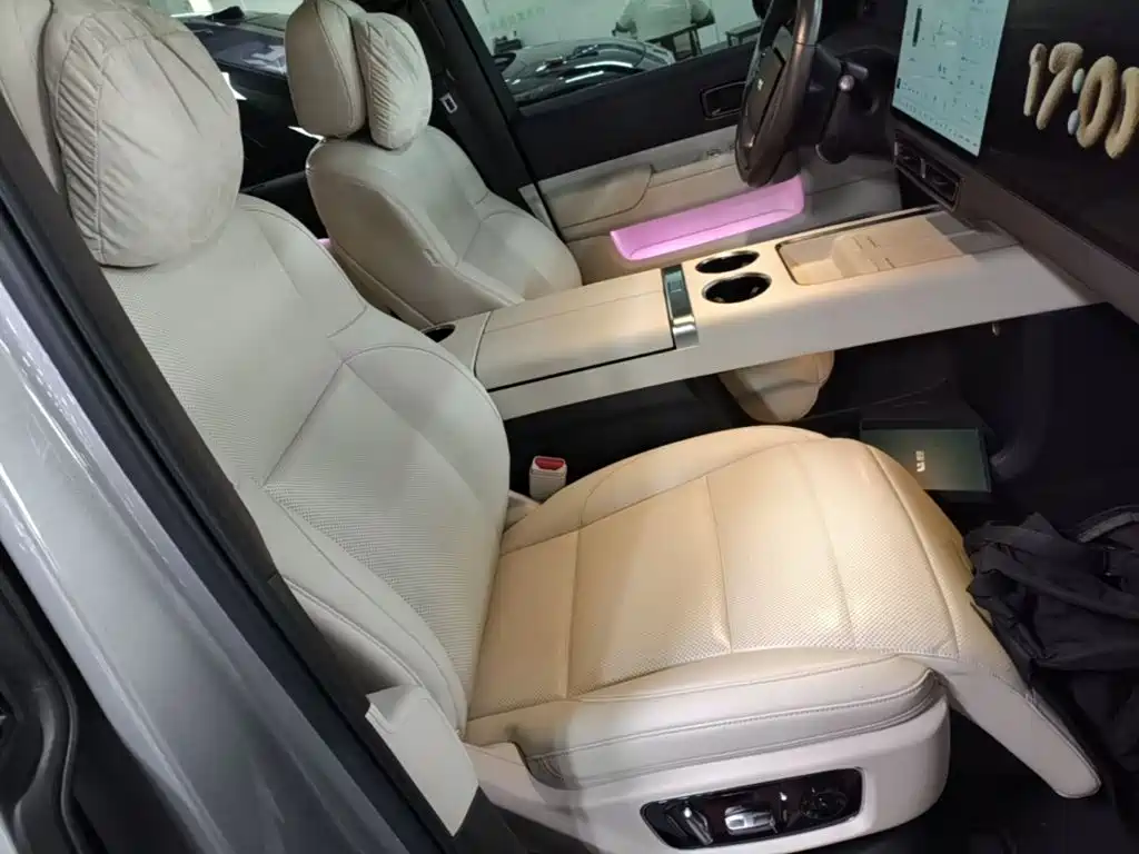 Li Auto Li MEGA — миниатюра 25