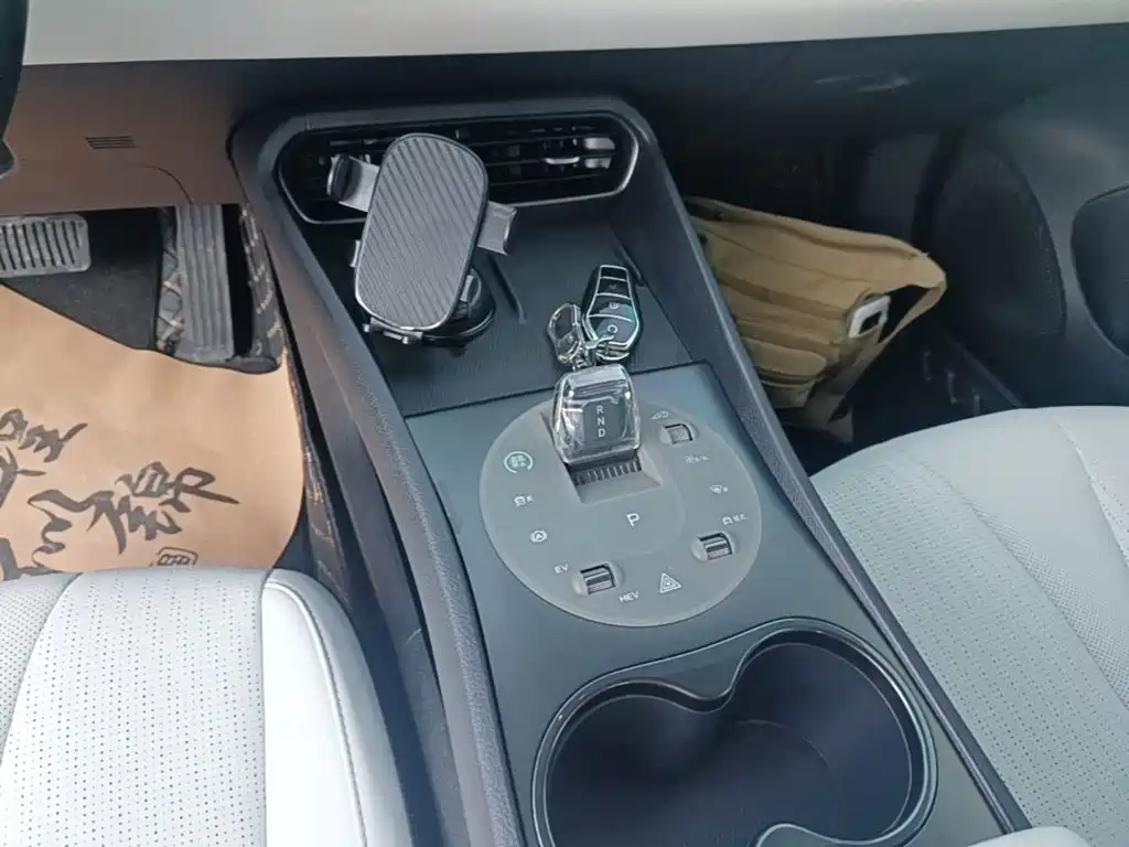BYD Seal 05 DM-i — миниатюра 14