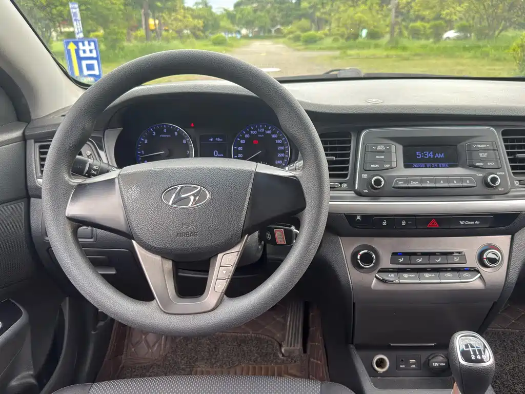 Hyundai Mistra — миниатюра 8