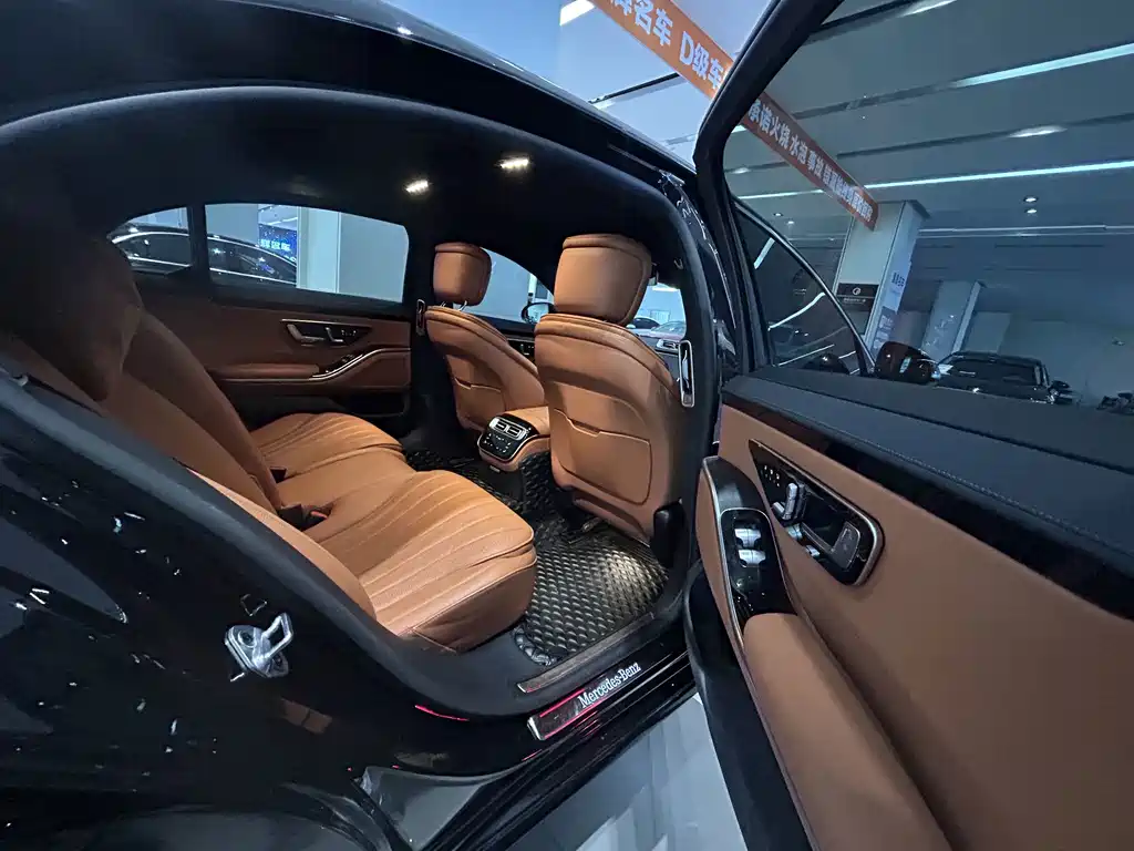 Mercedes-Benz S-Class — миниатюра 5