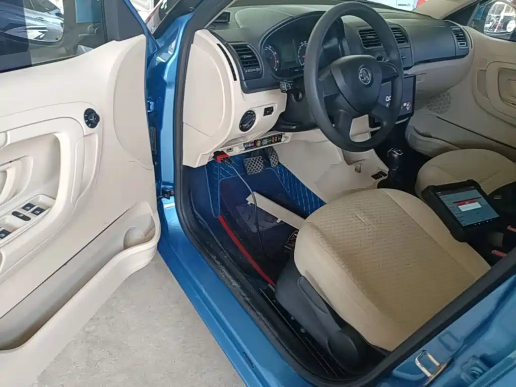 Skoda Fabia — миниатюра 16