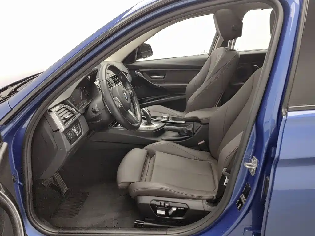 BMW 3 Series — миниатюра 10