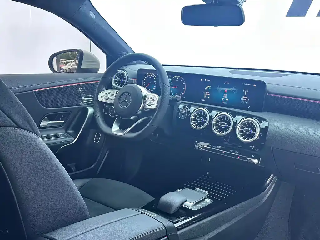Mercedes-Benz A-Class — миниатюра 19