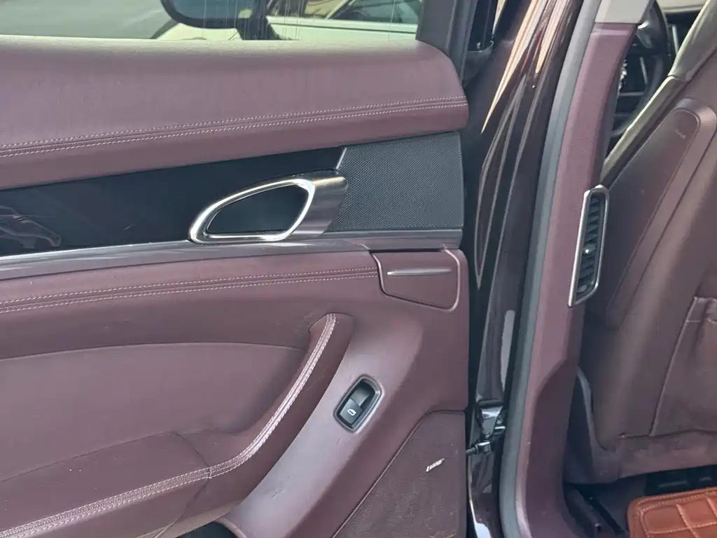 Porsche Panamera — миниатюра 19