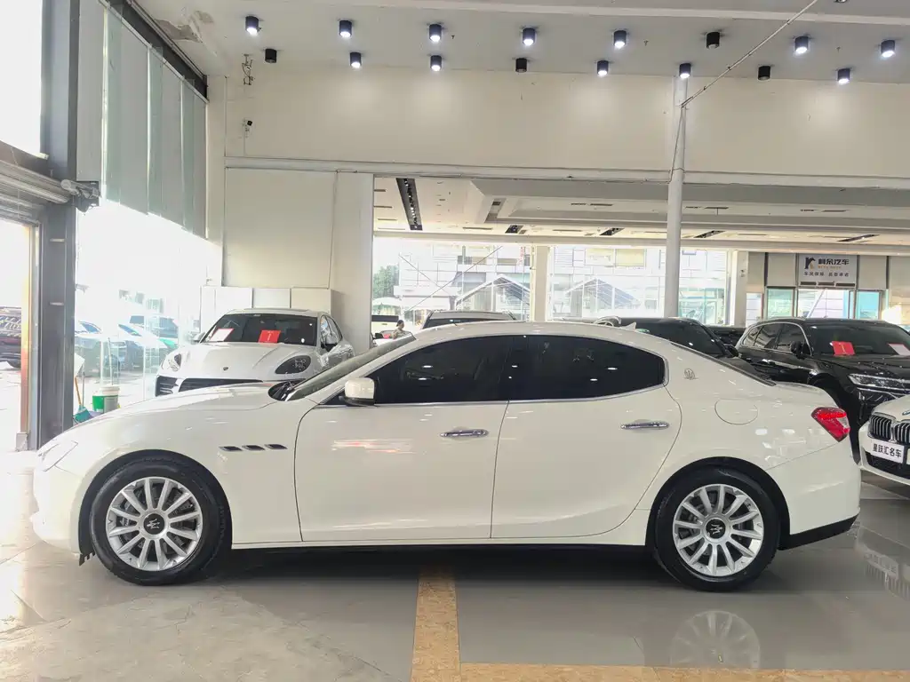 Maserati Ghibli — миниатюра 7